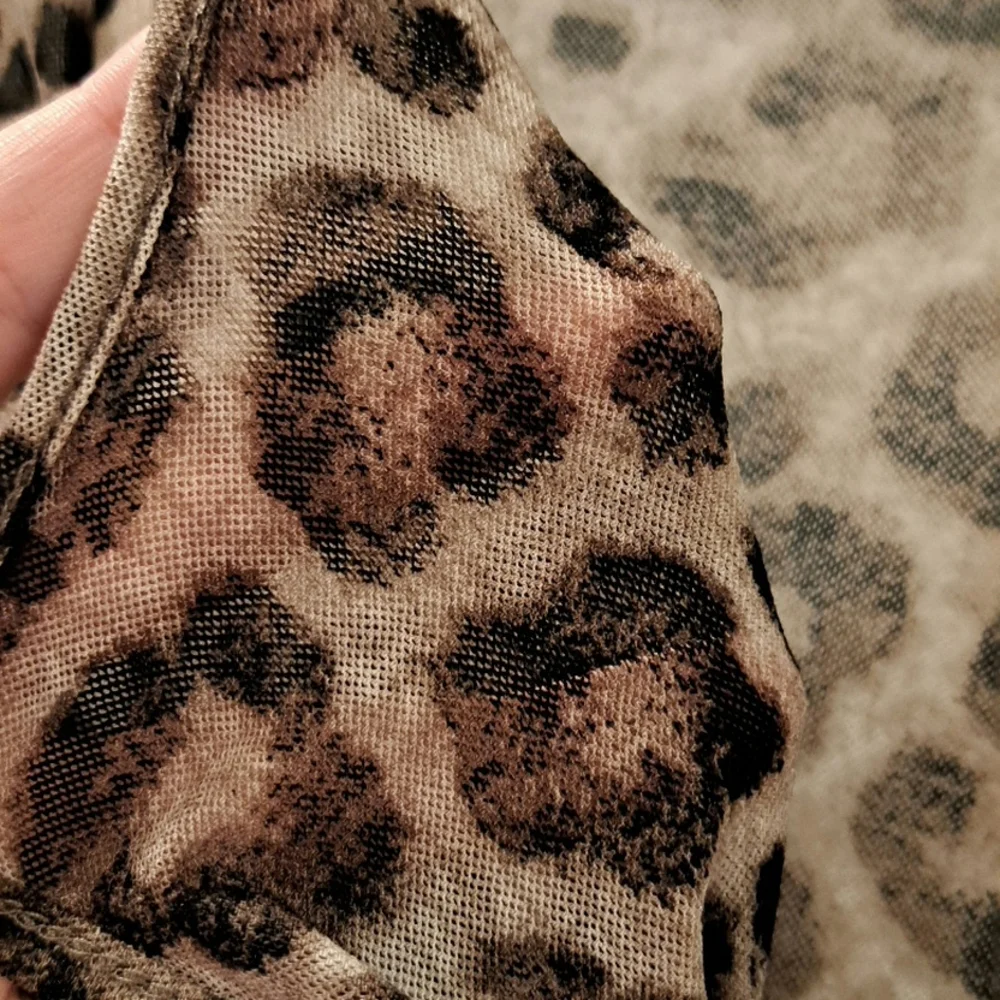 Chico's mesh top blouse lightweight Animal Print nylon size 1